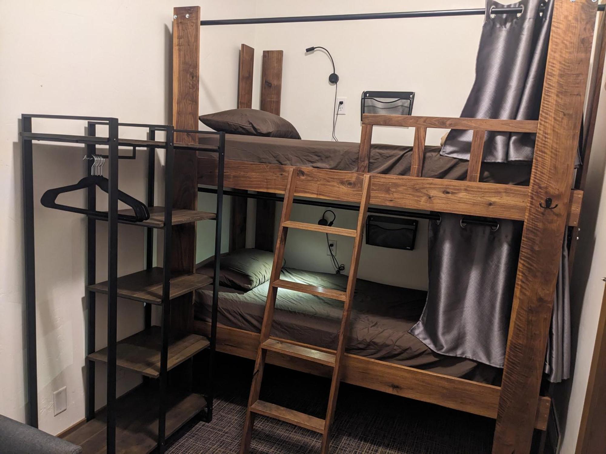 Park City Hostel エクステリア 写真