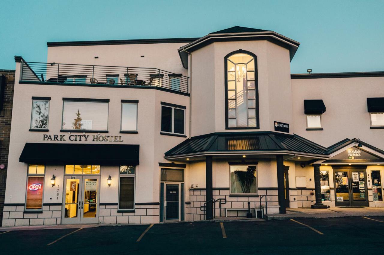 Park City Hostel エクステリア 写真